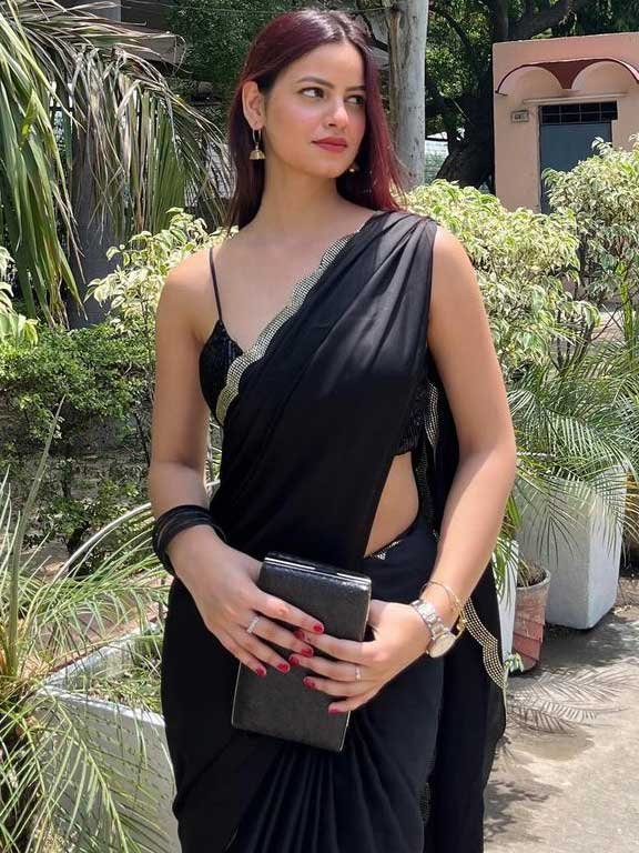 20 year old Call Girl service in Jaipur
